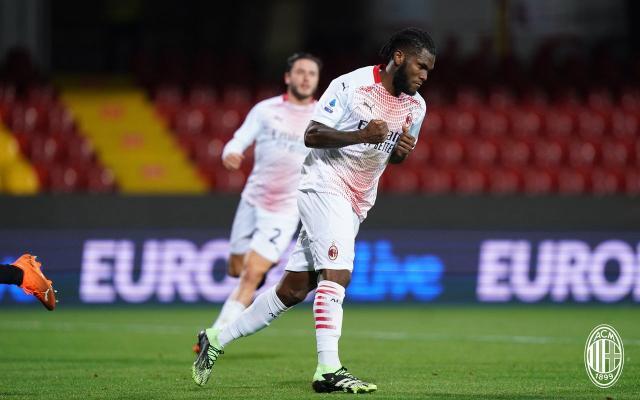 世界杯下载指南-米兰命硬！红牌点球被围殴无所谓，榜首体验卡收回！